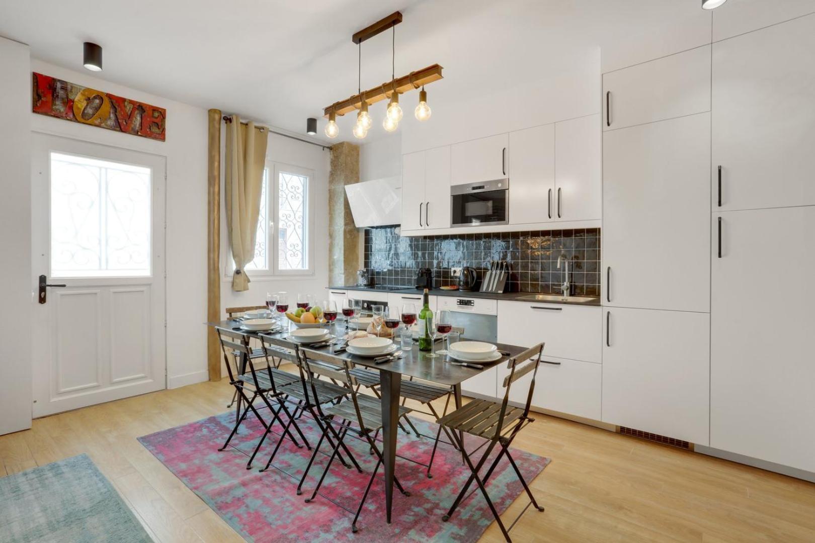 245 Mercedes - Superb In Appartement Paris