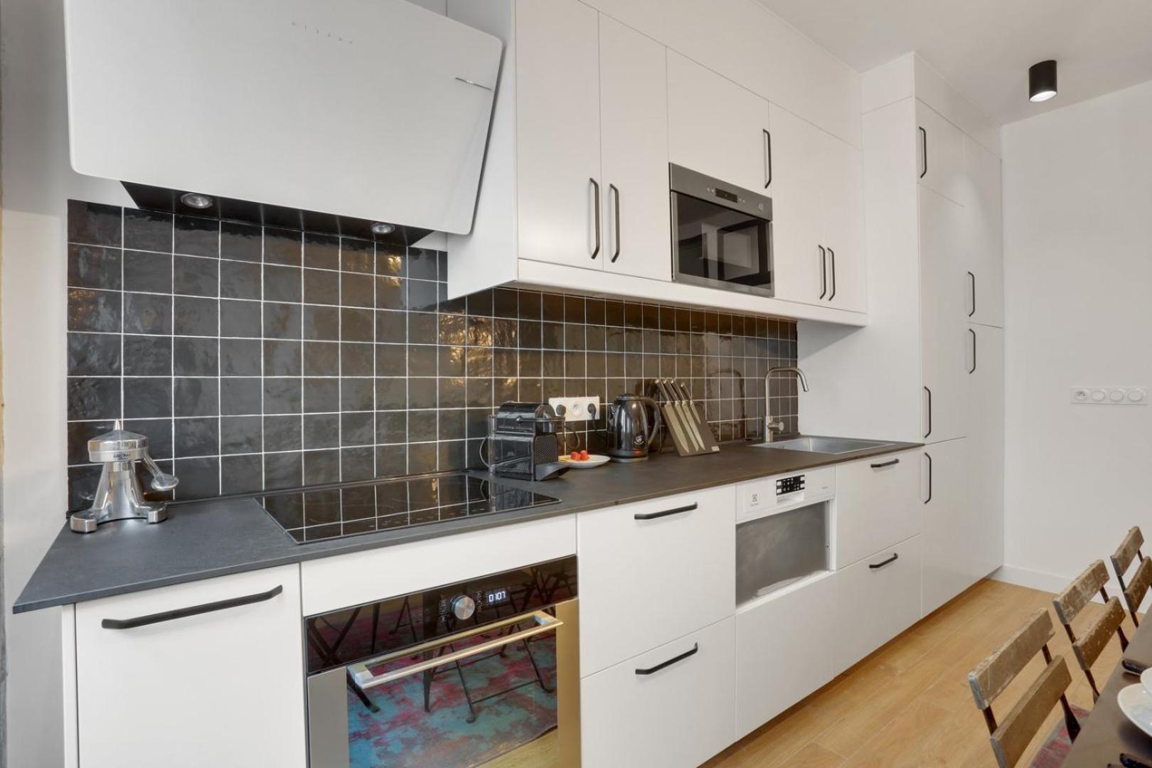245 Mercedes - Superb In Apartamento Paris
