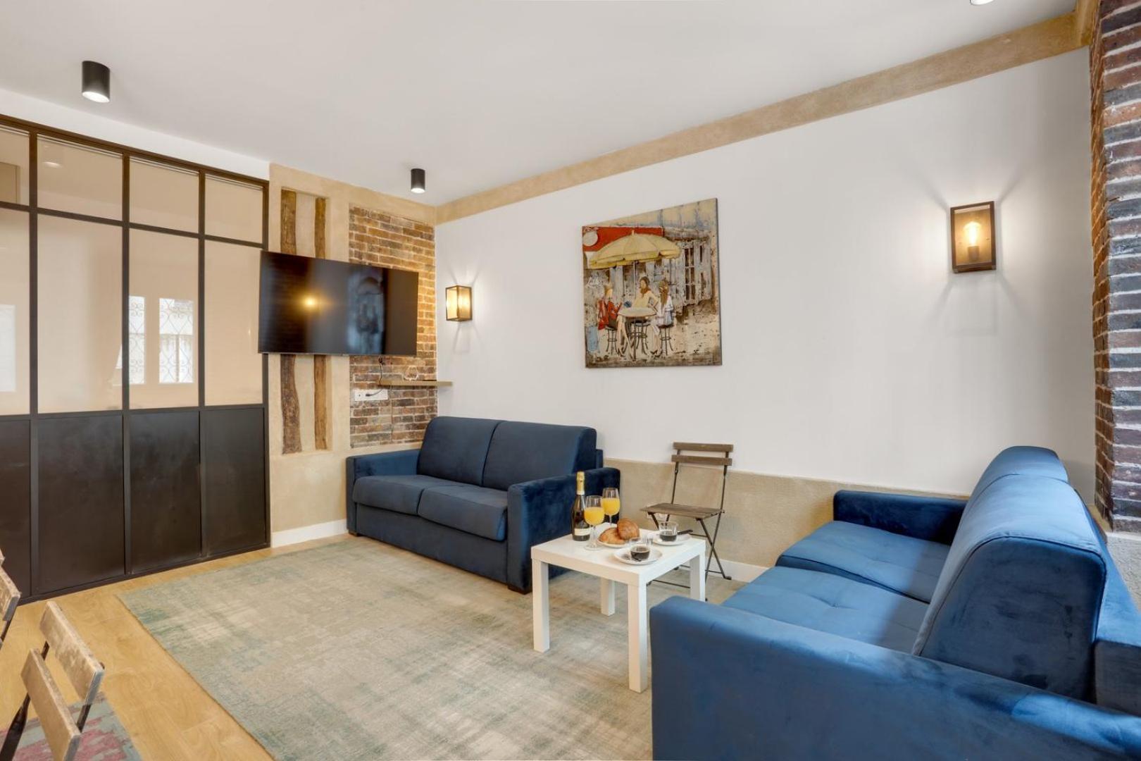 245 Mercedes - Superb In Apartamento *